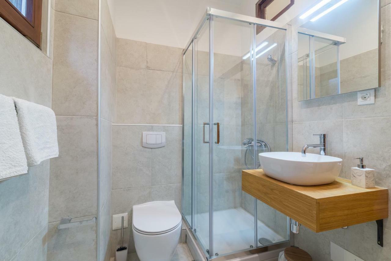 Studios & Apartments Porto Zadar Luaran gambar